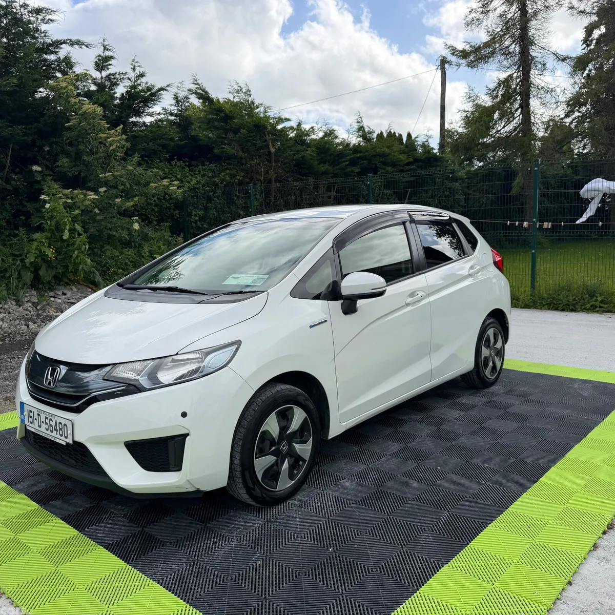 Honda Fit Hatchback, Petrol Hybrid, 2015, White