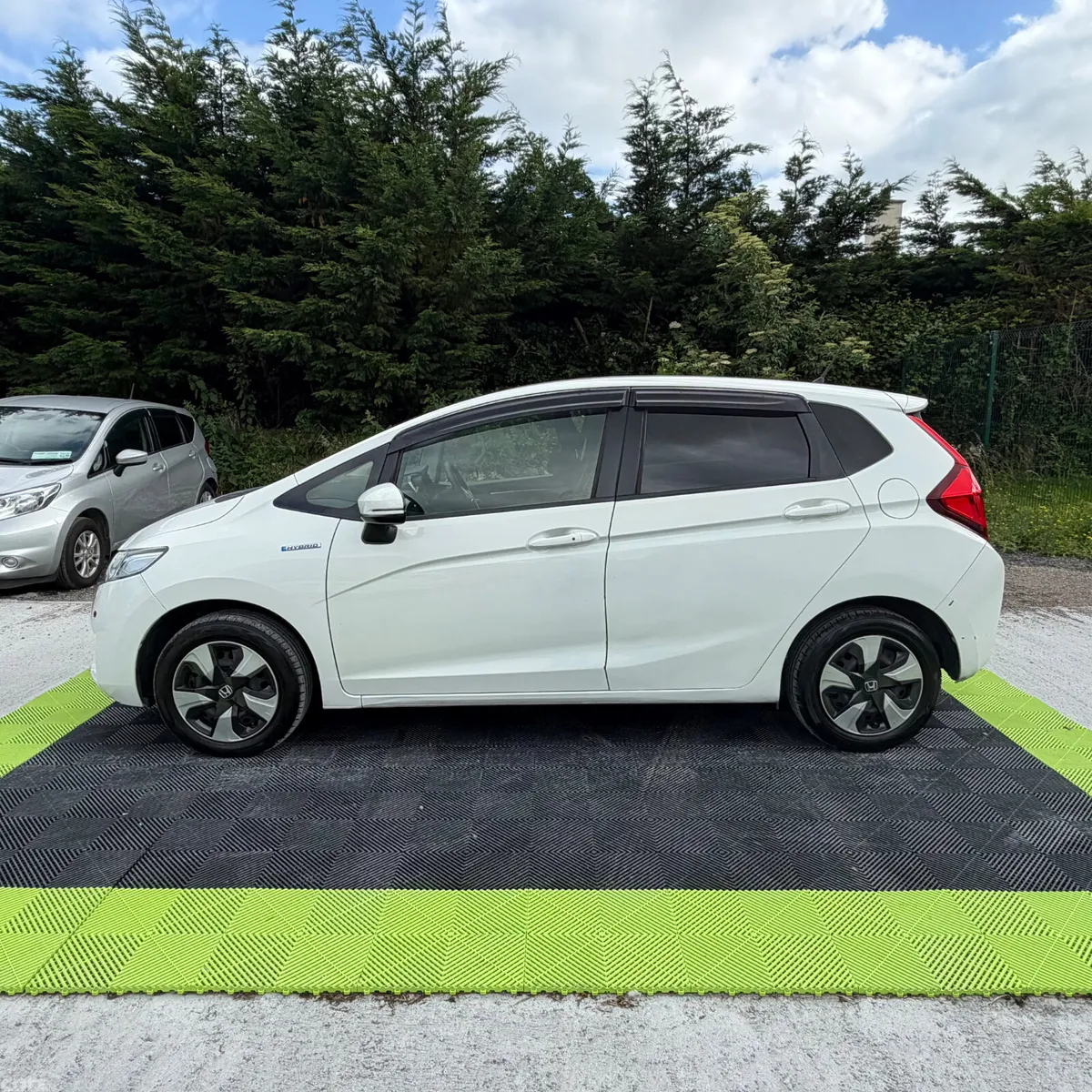 Honda Fit Hatchback, Petrol Hybrid, 2015, White