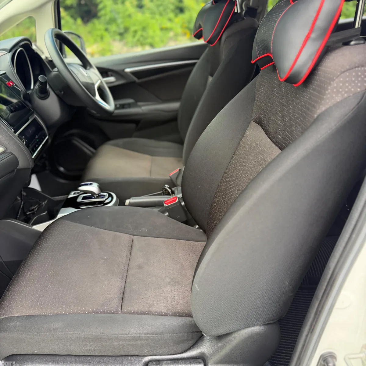 Honda Fit Hatchback, Petrol Hybrid, 2015, White