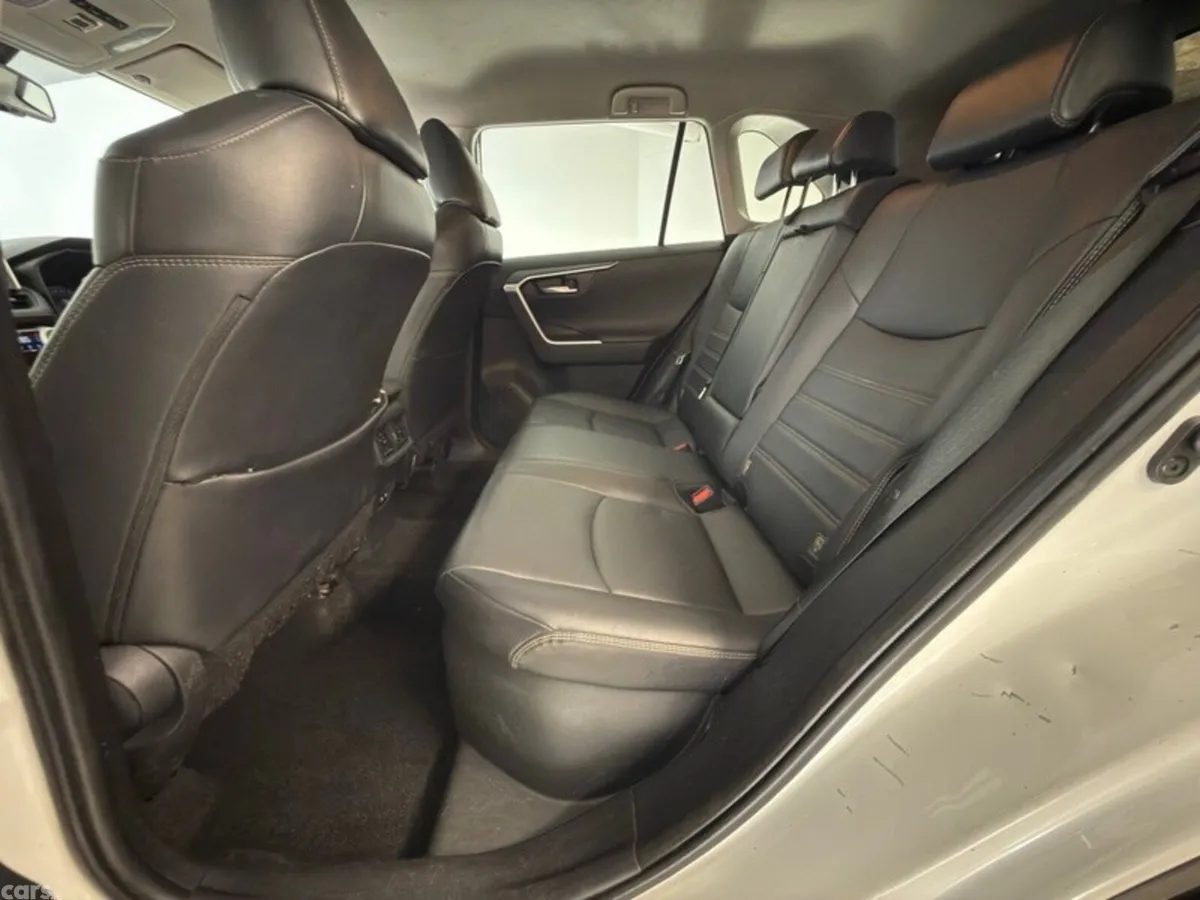 Toyota RAV4 SUV, Petrol Hybrid, 2022, White