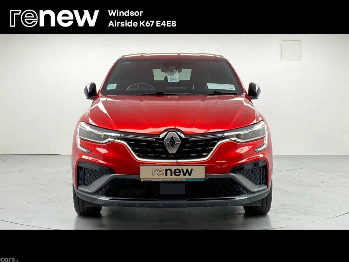 Renault Arkana Hatchback, Petrol, 2023, Red