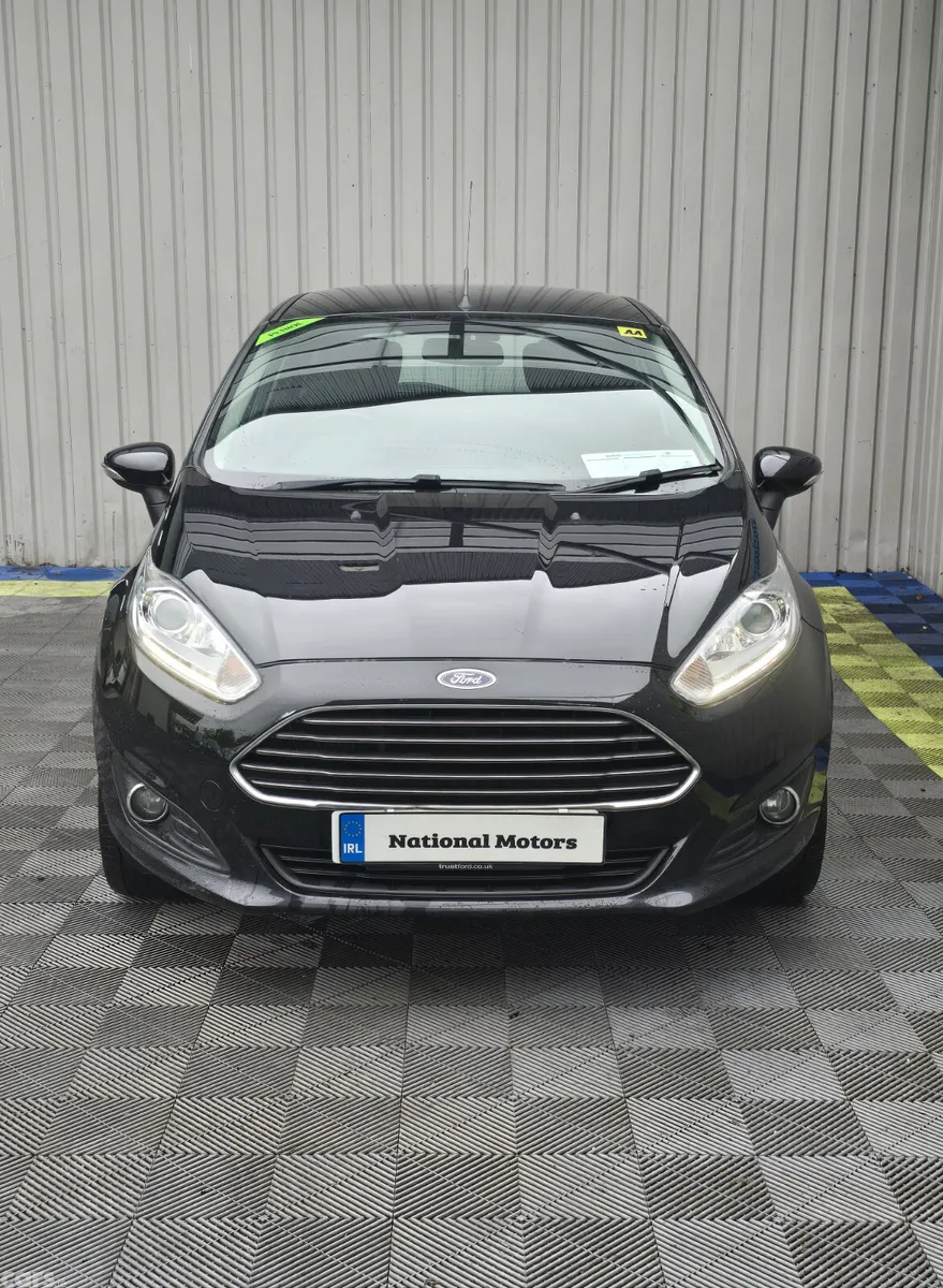 Ford Fiesta Hatchback, Petrol, 2016, Black