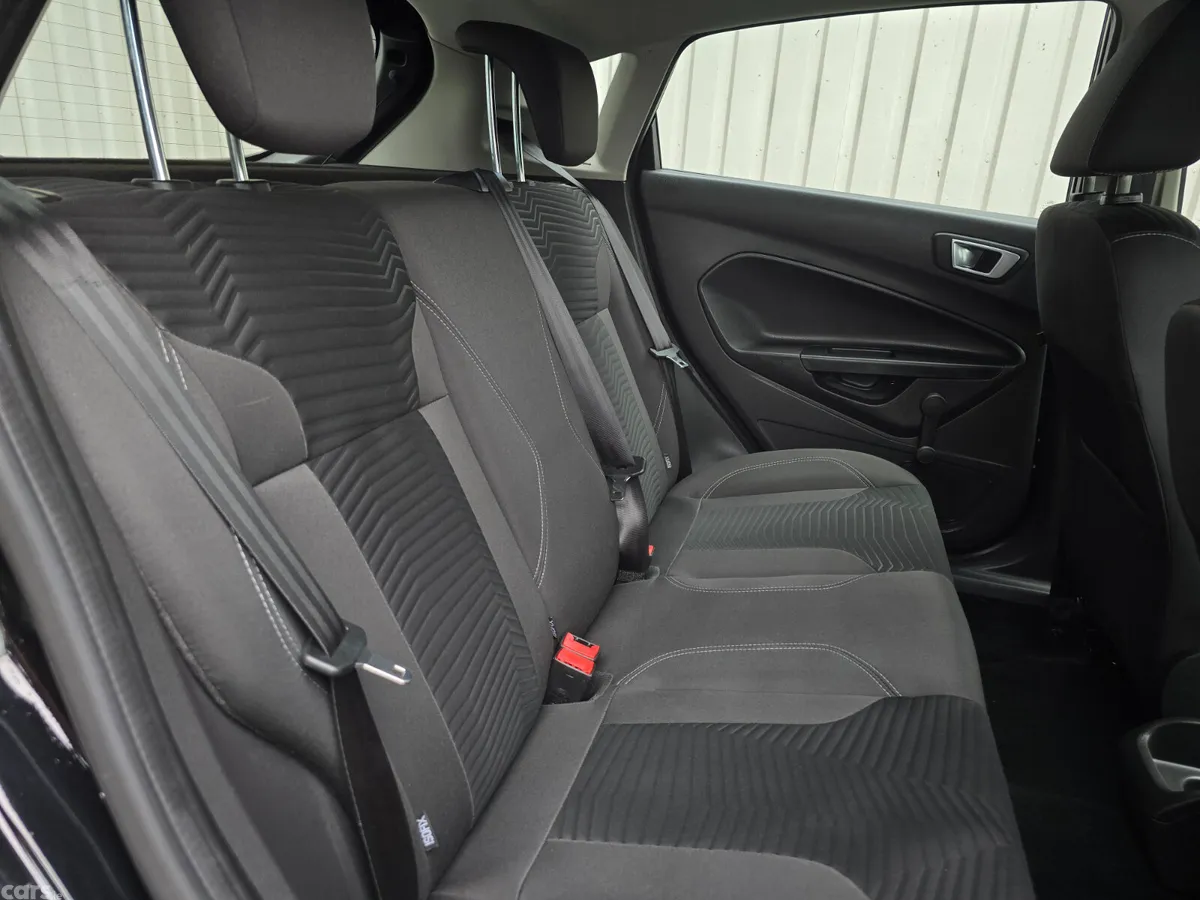 Ford Fiesta Hatchback, Petrol, 2016, Black