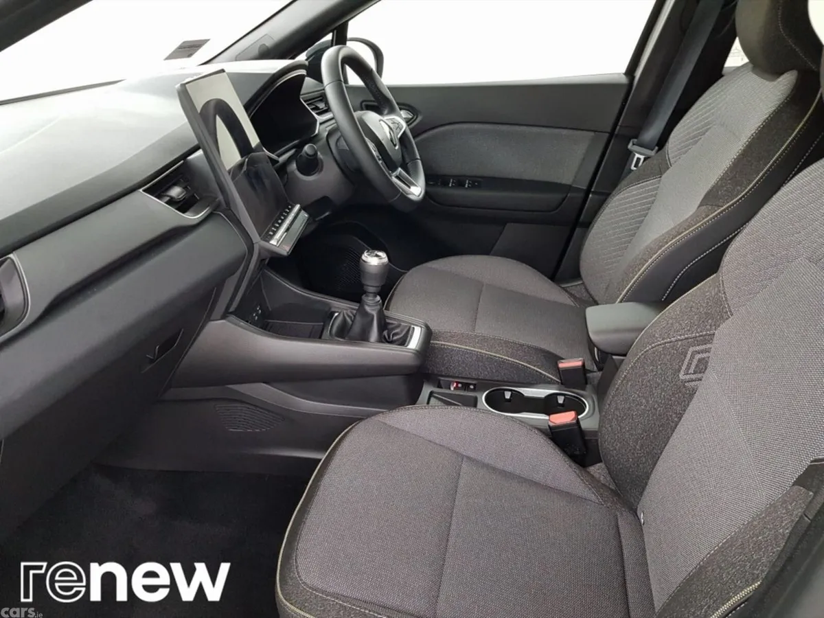 Renault Captur Hatchback, Petrol, 2025, Black