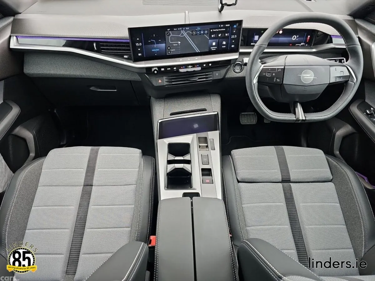Opel Grandland SUV, Petrol Hybrid, 2026, White