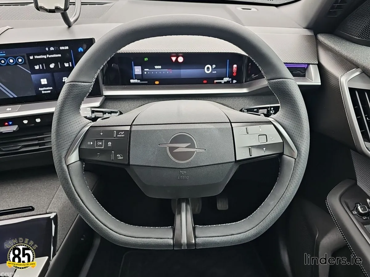 Opel Grandland SUV, Petrol Hybrid, 2026, White