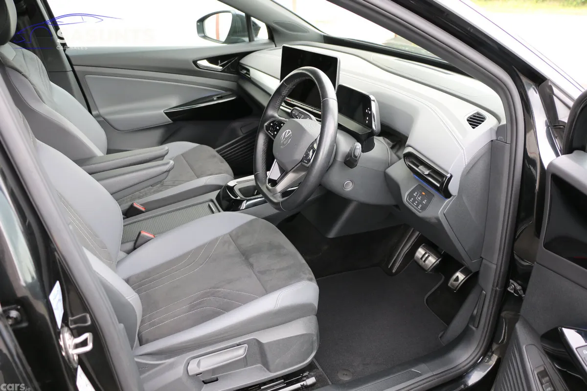 Volkswagen ID.5 SUV, Electric, 2024, Black