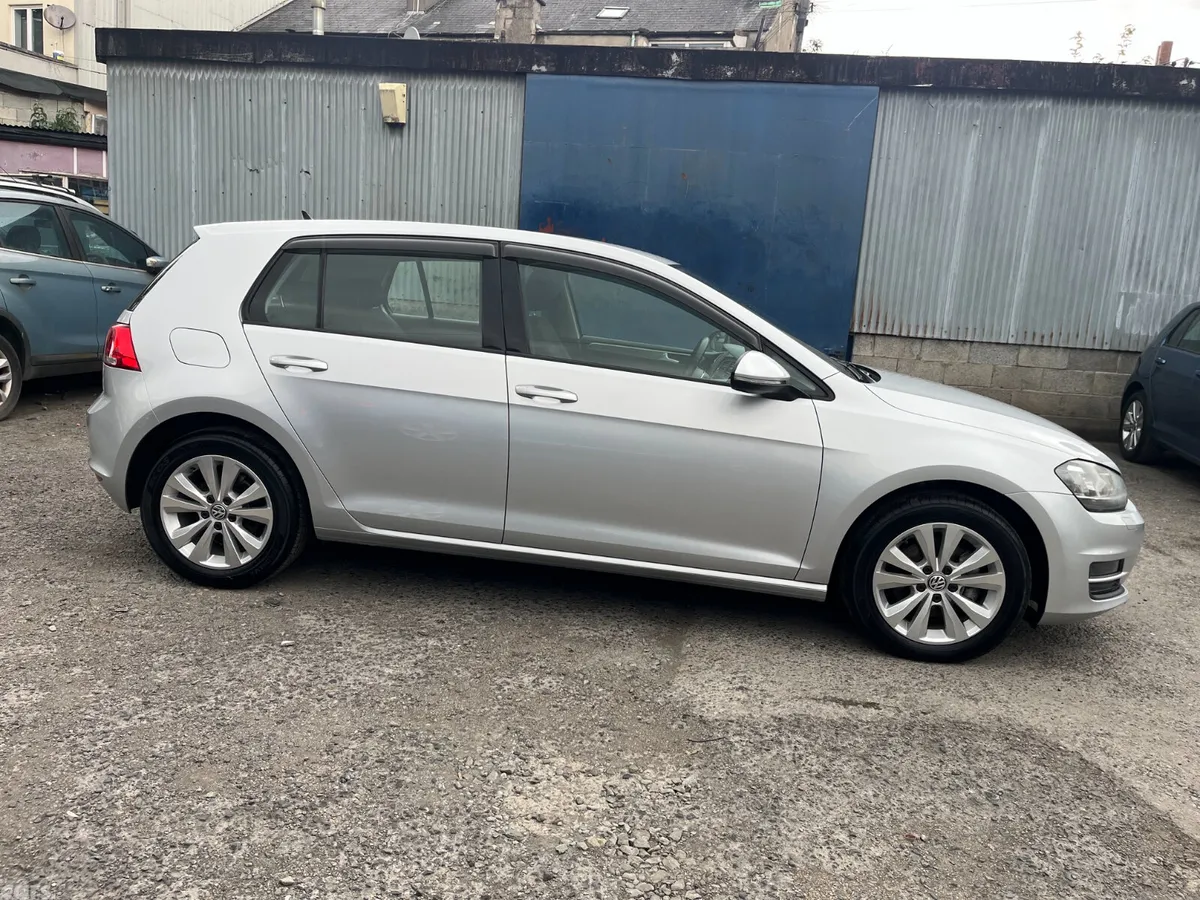 Volkswagen Golf Hatchback, Petrol, 2015, Silver
