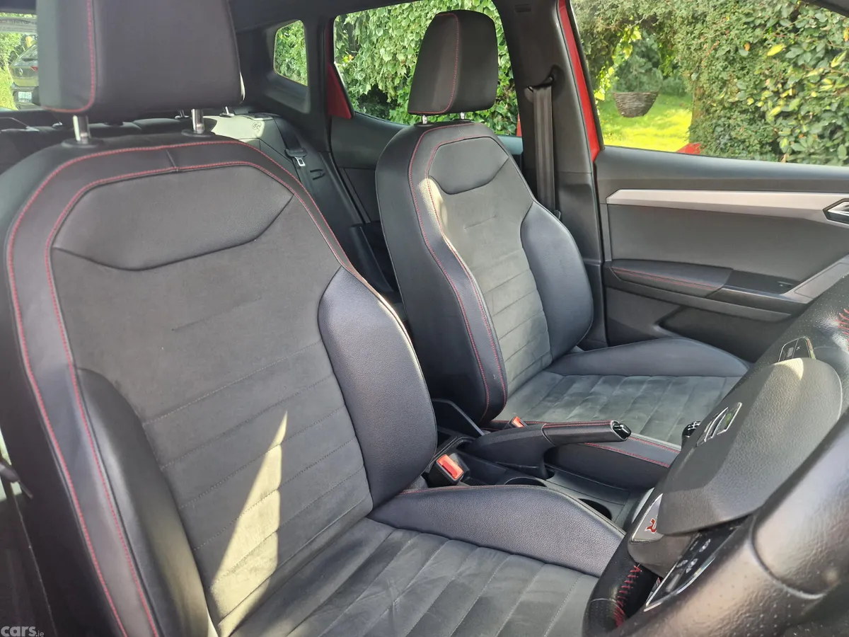 SEAT Arona SUV, Petrol, 2020, Red