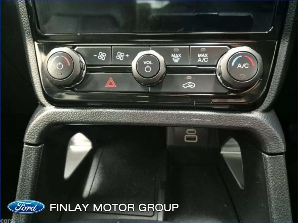Ford Ranger MPV, Diesel, 2025, White