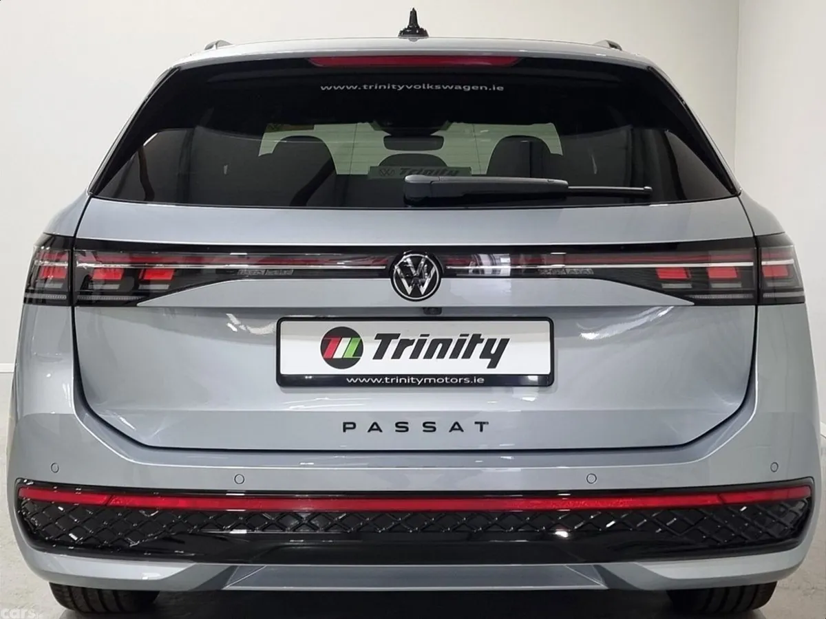 Volkswagen Passat Estate, Diesel, 2026, Silver