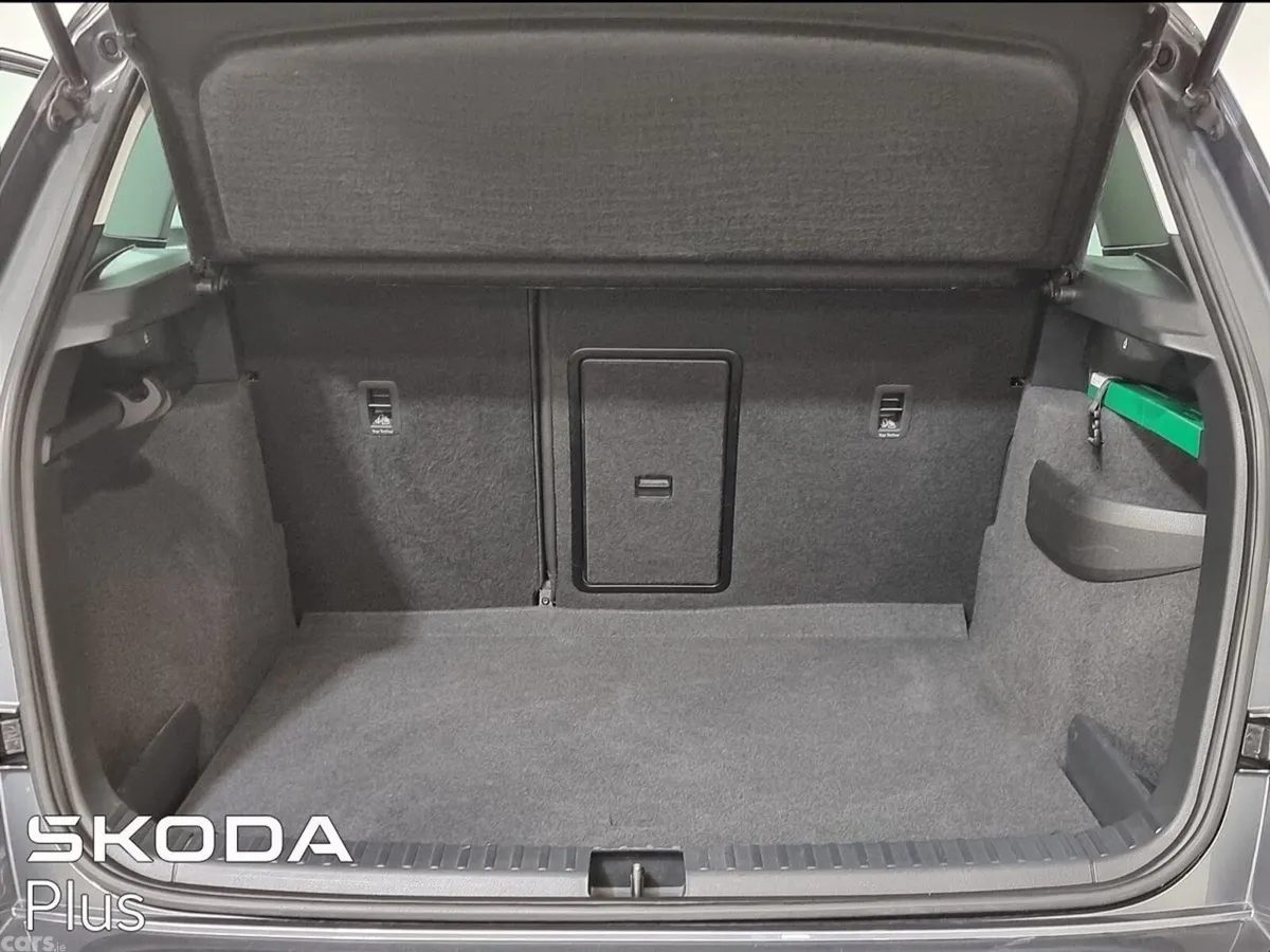 Skoda Karoq SUV, Diesel, 2024, Grey