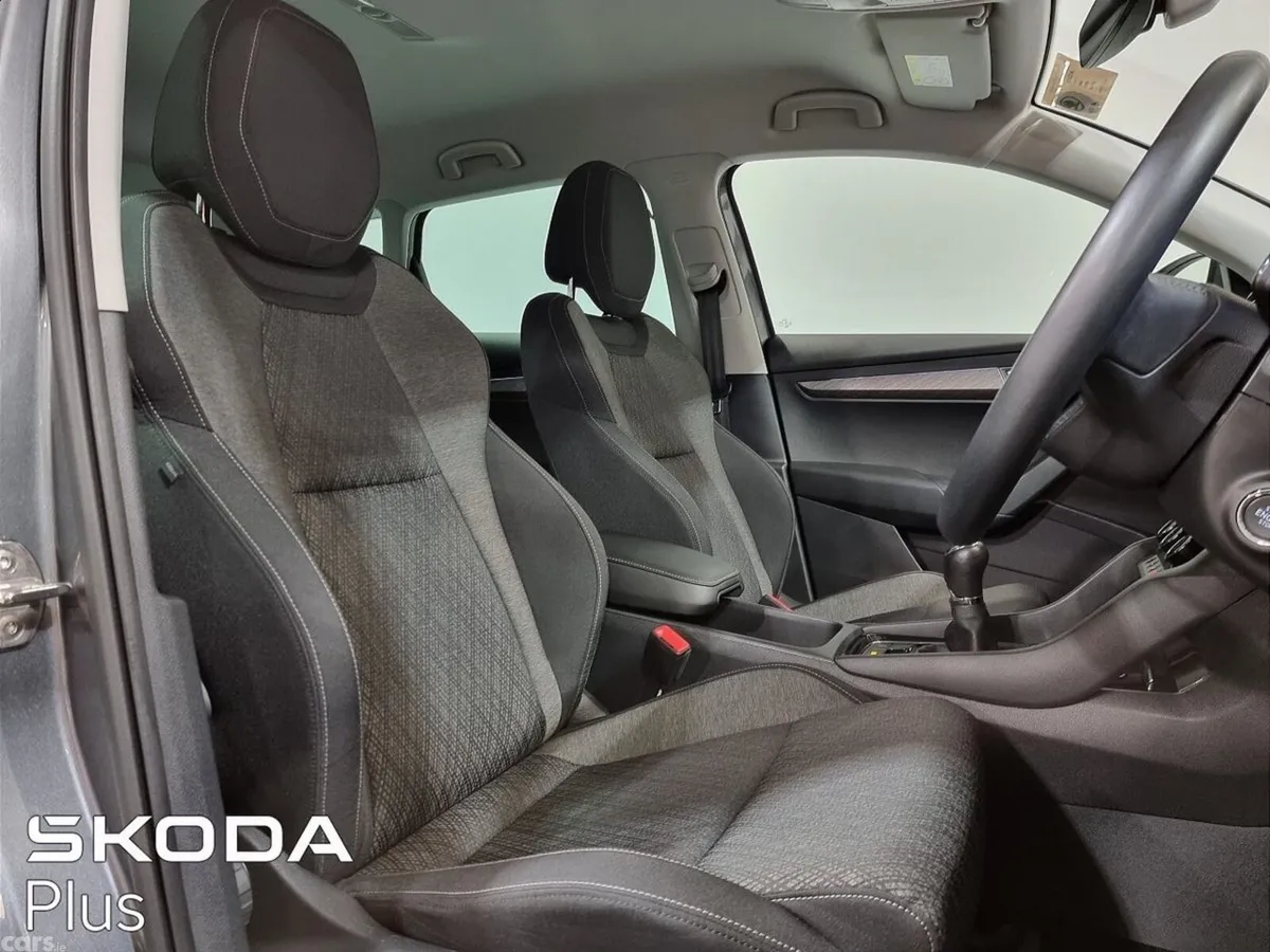 Skoda Karoq SUV, Diesel, 2024, Grey