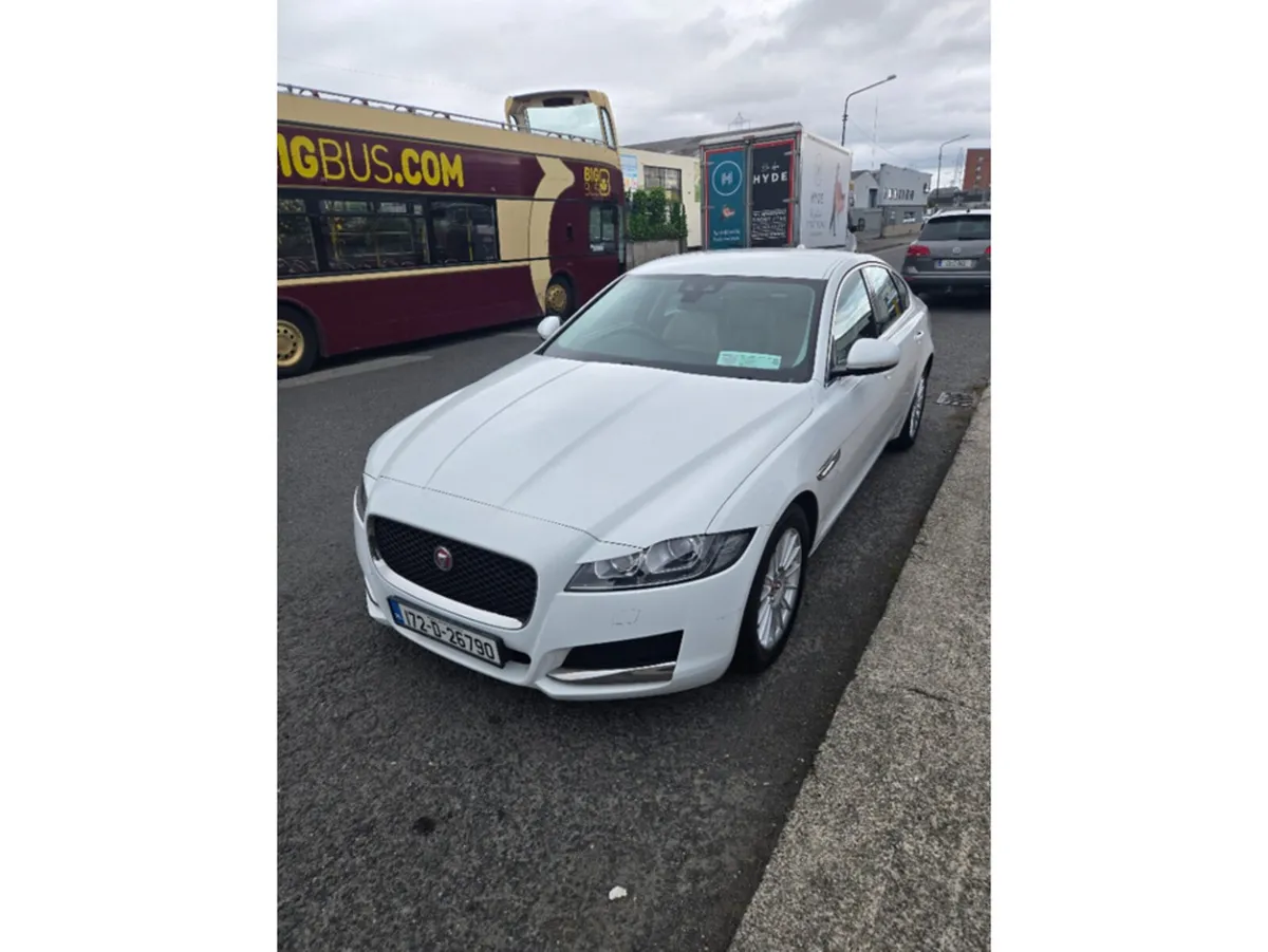 Jaguar XF Saloon, Diesel, 2017, White