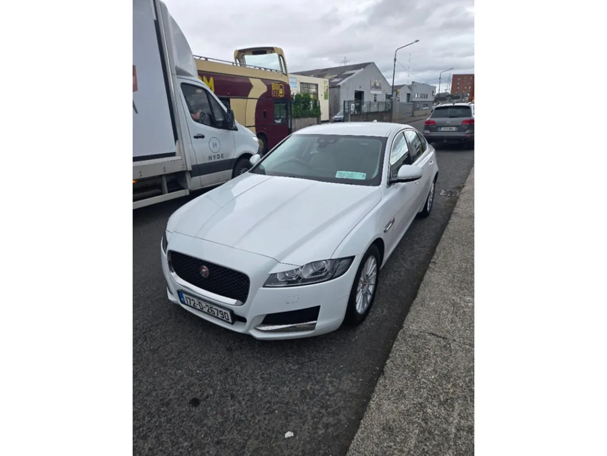 Jaguar XF Saloon, Diesel, 2017, White