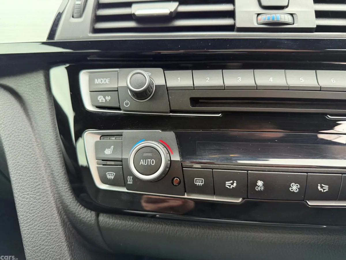 BMW 3-Series Saloon, Diesel, 2017, Blue