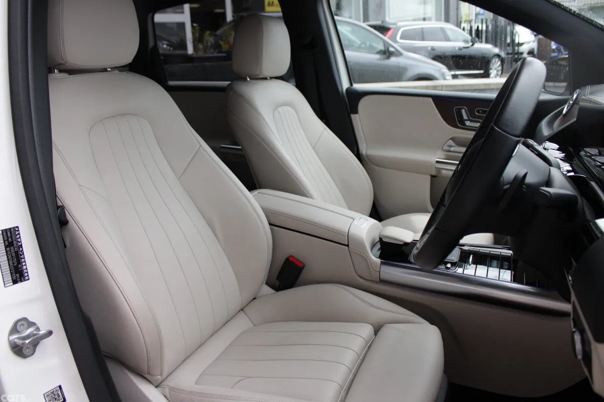 Mercedes-Benz B-Class Estate, Petrol, 2020, White