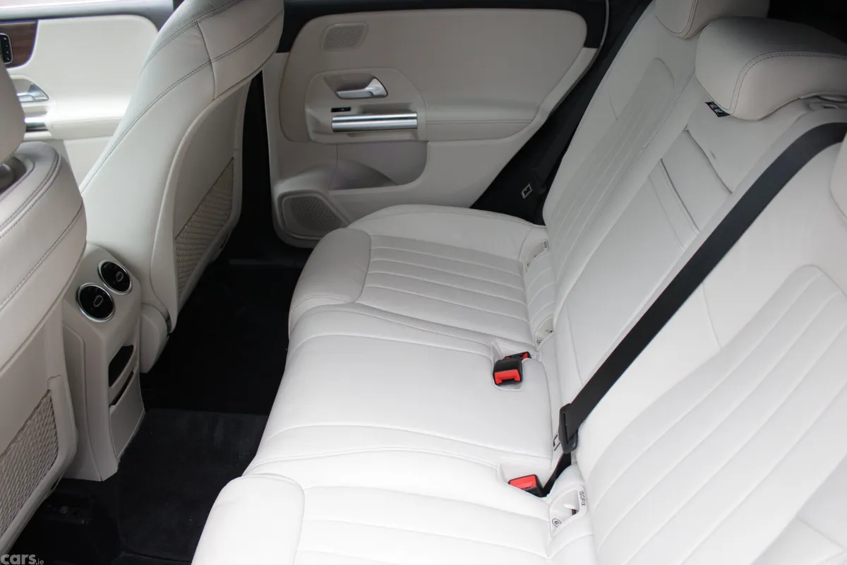Mercedes-Benz B-Class Estate, Petrol, 2020, White