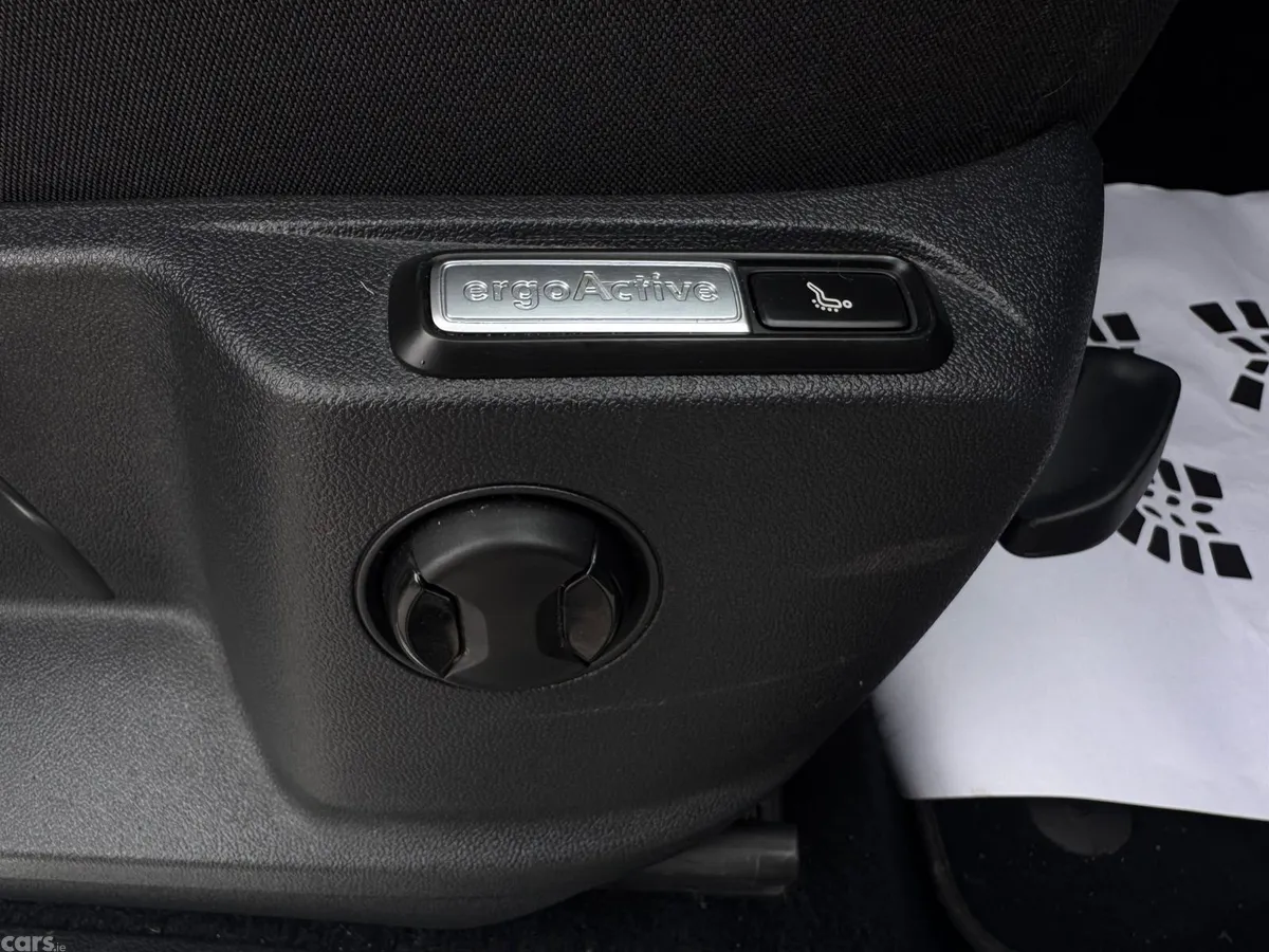 Volkswagen Tiguan SUV, Diesel, 2017, White