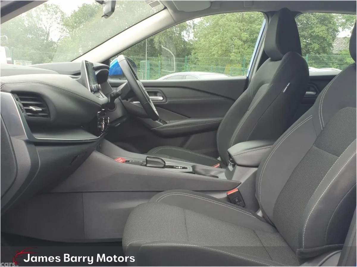 Nissan Qashqai MPV, Petrol, 2024, Blue