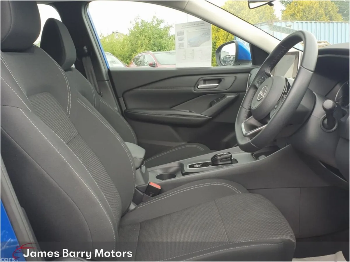 Nissan Qashqai MPV, Petrol, 2024, Blue