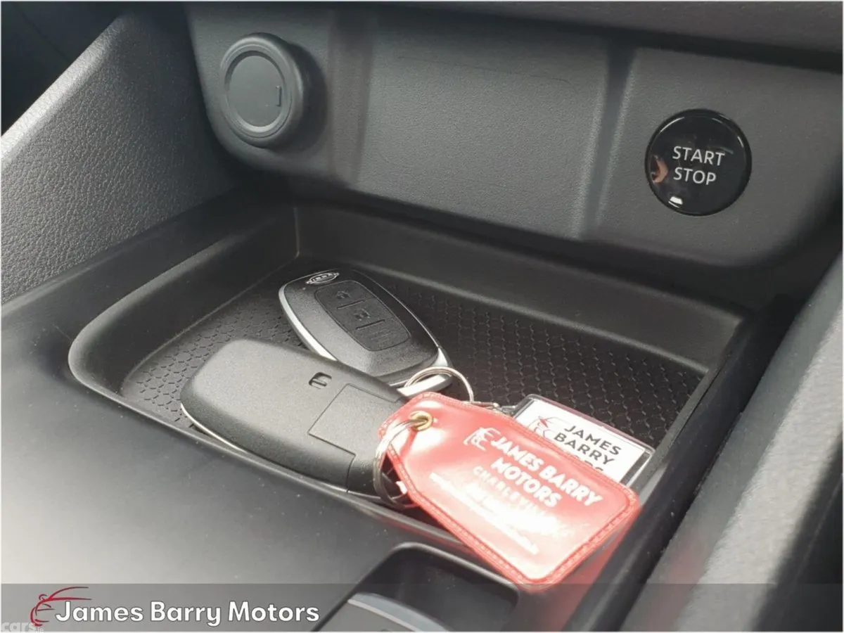 Nissan Qashqai MPV, Petrol, 2024, Blue