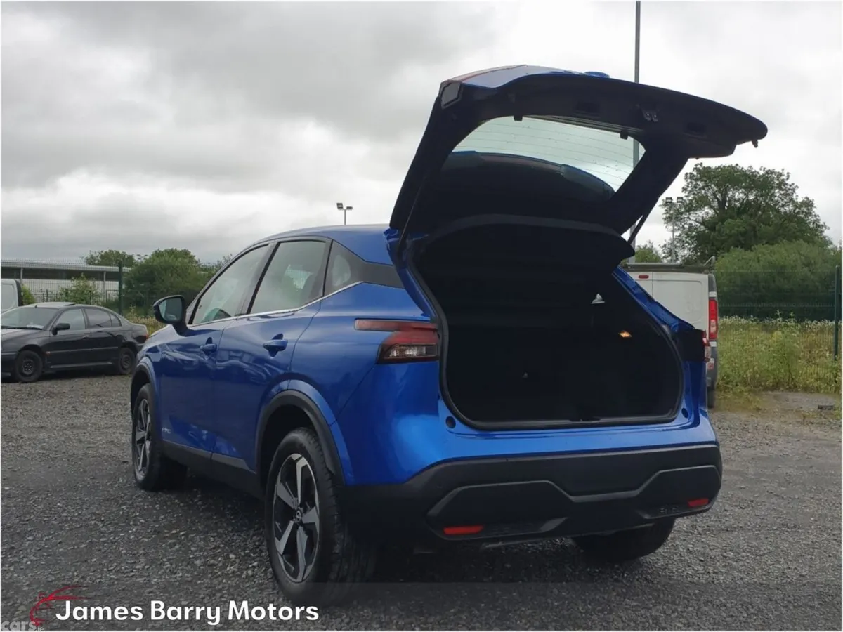Nissan Qashqai MPV, Petrol, 2024, Blue