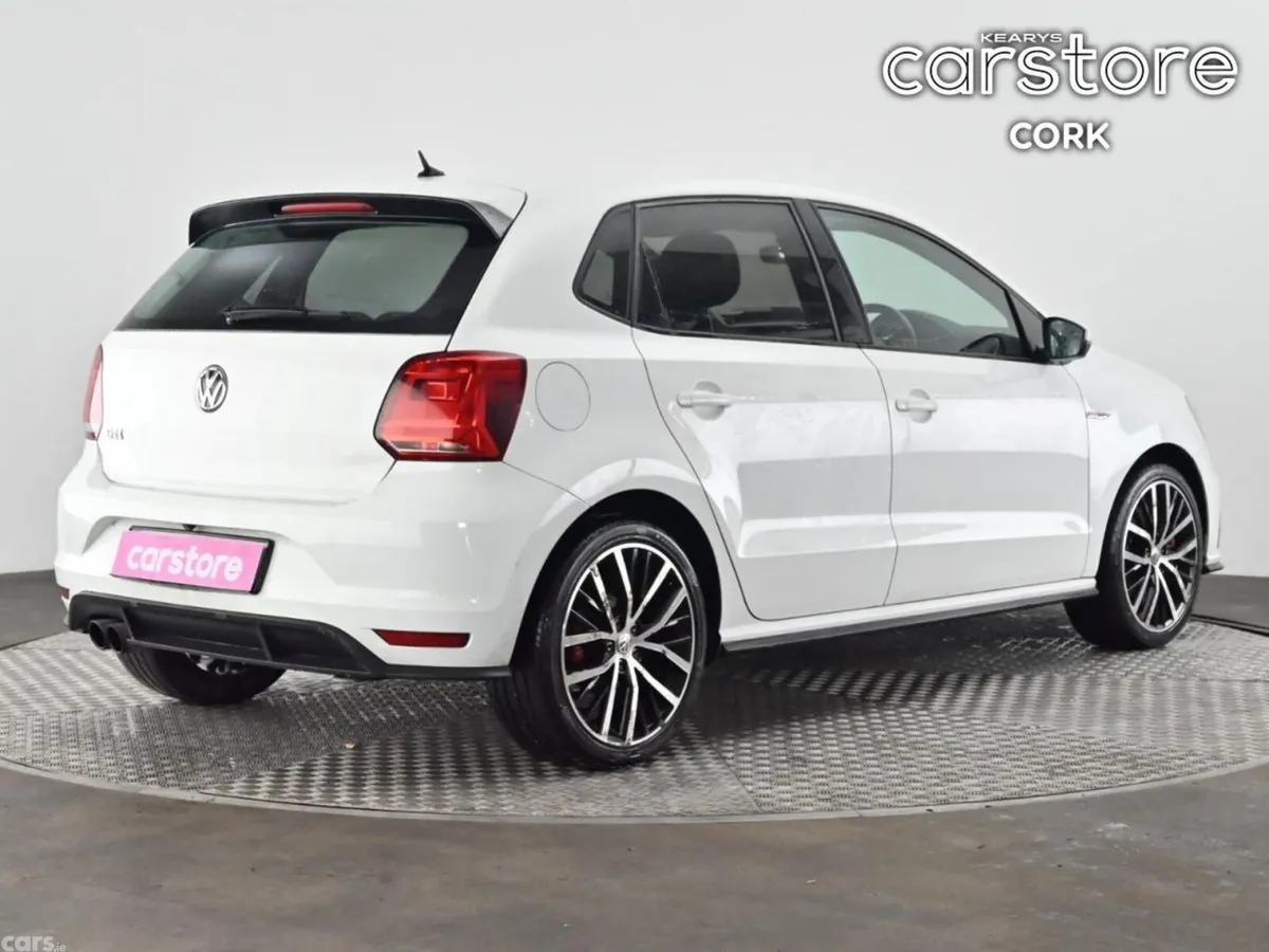 Volkswagen Polo Hatchback, Petrol, 2016, White