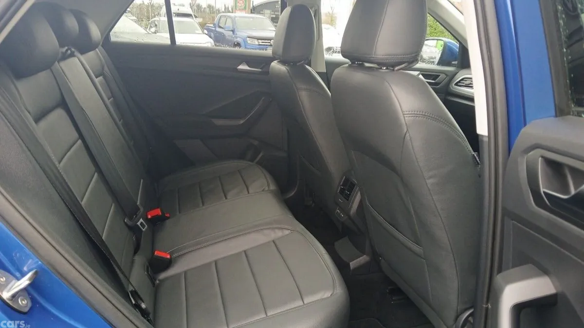 Volkswagen T-Roc SUV, Diesel, 2024, Blue