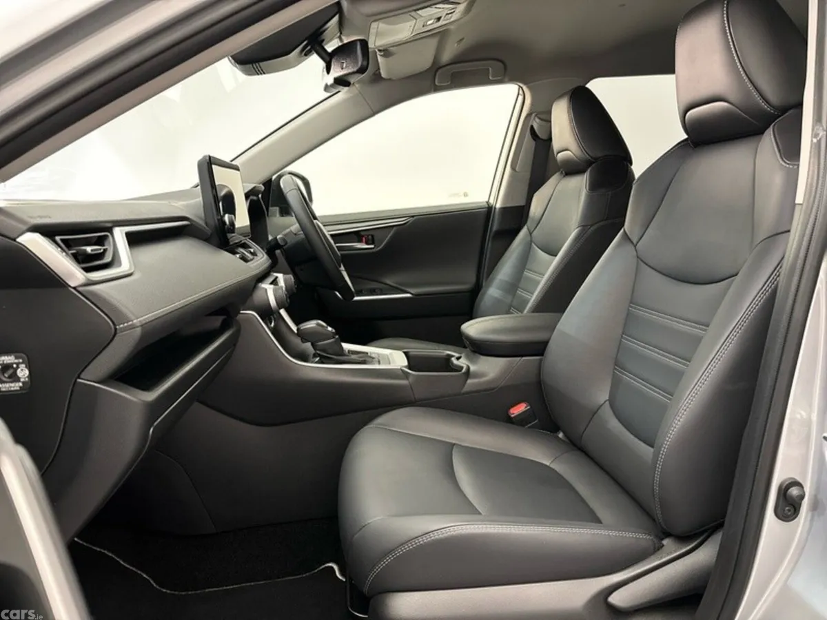 Toyota RAV4 SUV, Petrol Hybrid, 2024, Silver