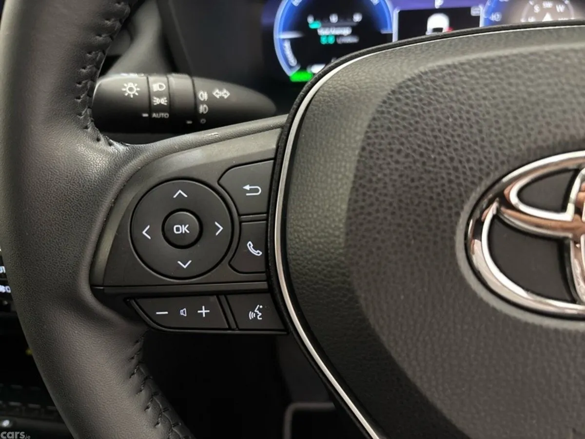 Toyota RAV4 SUV, Petrol Hybrid, 2024, Silver