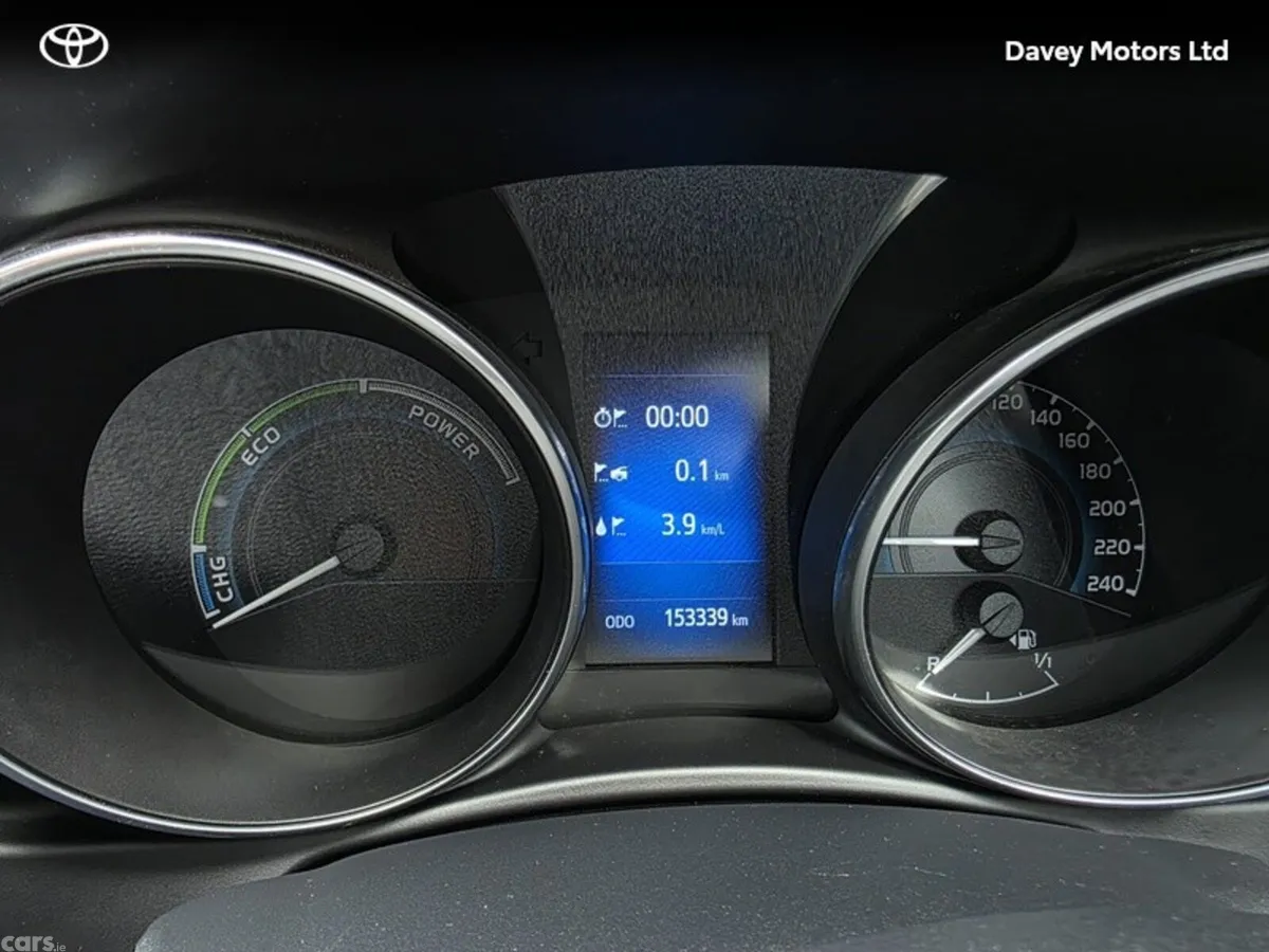 Toyota Auris Hatchback, Petrol Hybrid, 2017, Red