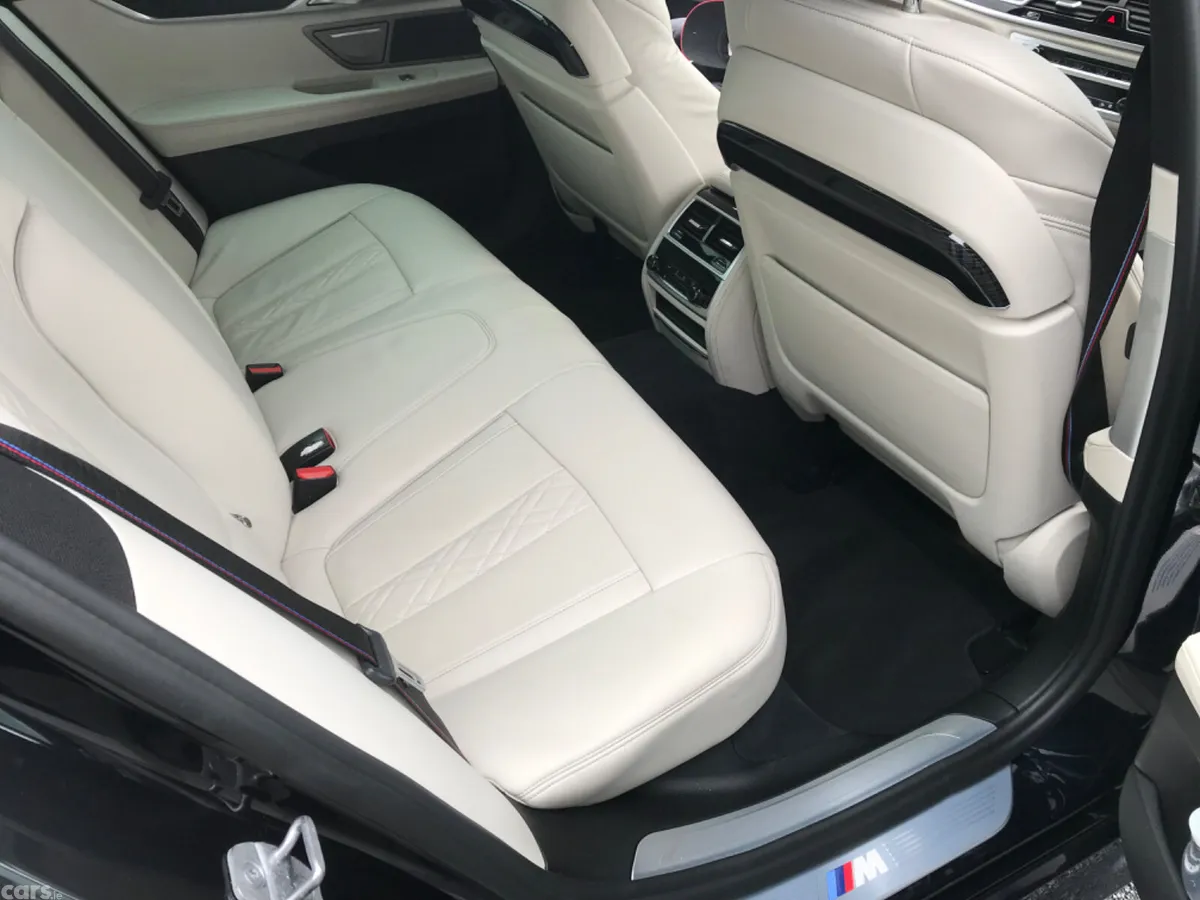 BMW 7-Series Saloon, Diesel, 2022, Black