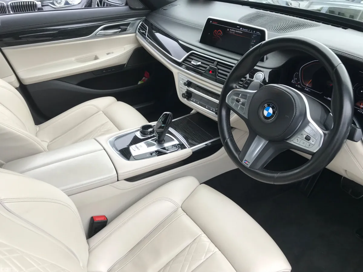 BMW 7-Series Saloon, Diesel, 2022, Black