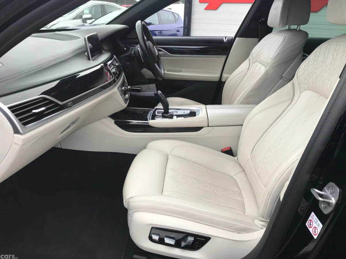 BMW 7-Series Saloon, Diesel, 2022, Black