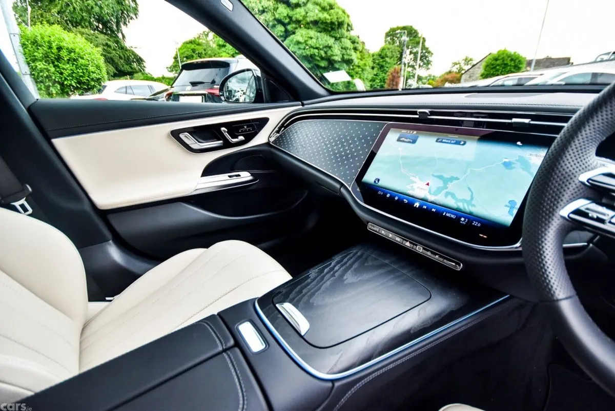 Mercedes-Benz E-Class Saloon, Diesel Plug-in Hybrid, 2026, Blue