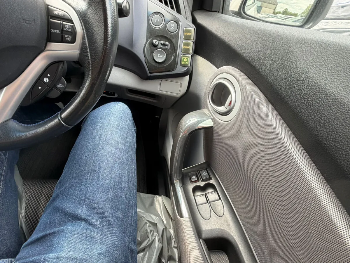 Honda CR-Z Coupe, Petrol Hybrid, 2011, White