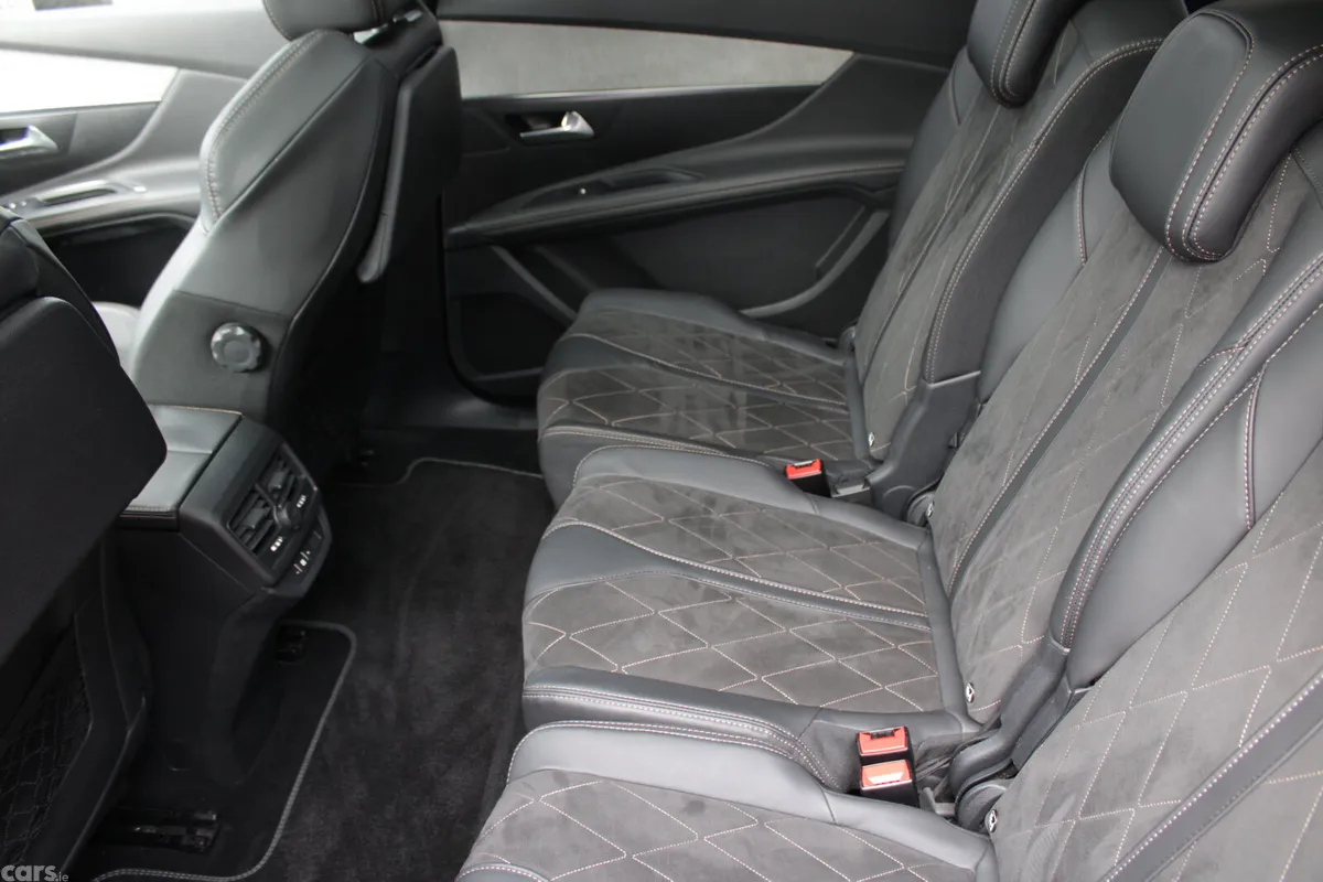 Peugeot 5008 MPV, Diesel, 2018, Grey