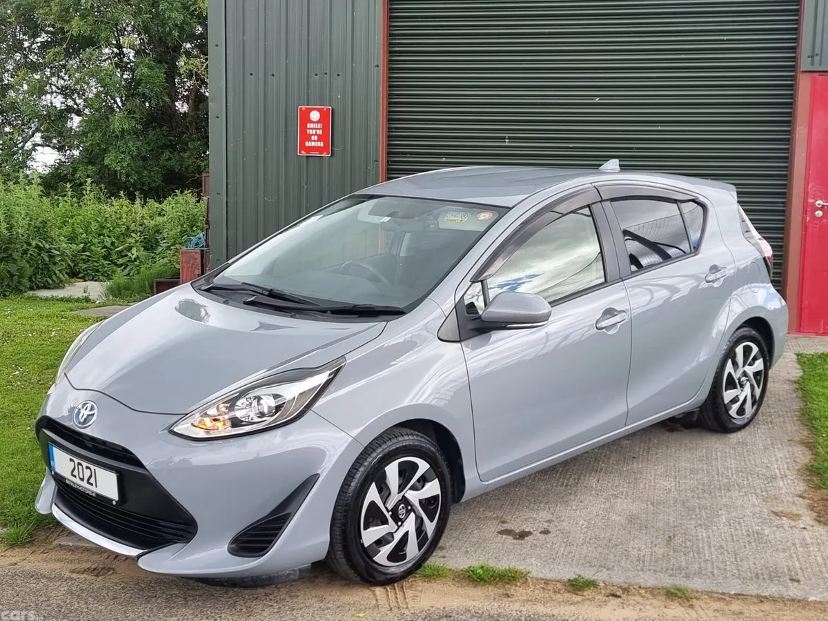 Toyota Aqua Hatchback, Petrol Hybrid, 2021, Grey