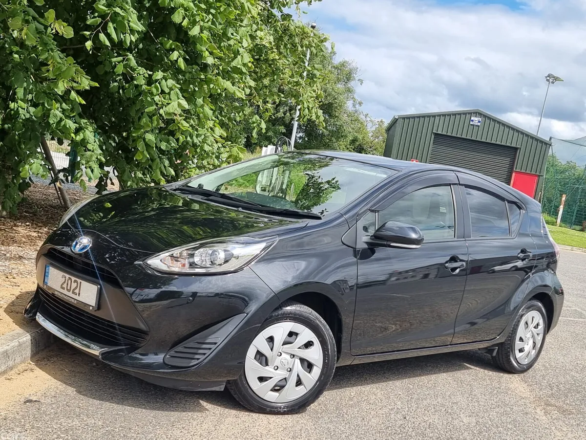 Toyota Aqua Hatchback, Petrol Hybrid, 2021, Black