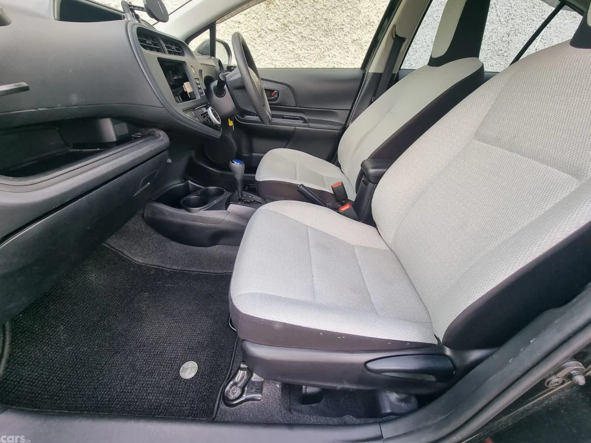 Toyota Aqua Hatchback, Petrol Hybrid, 2021, Black