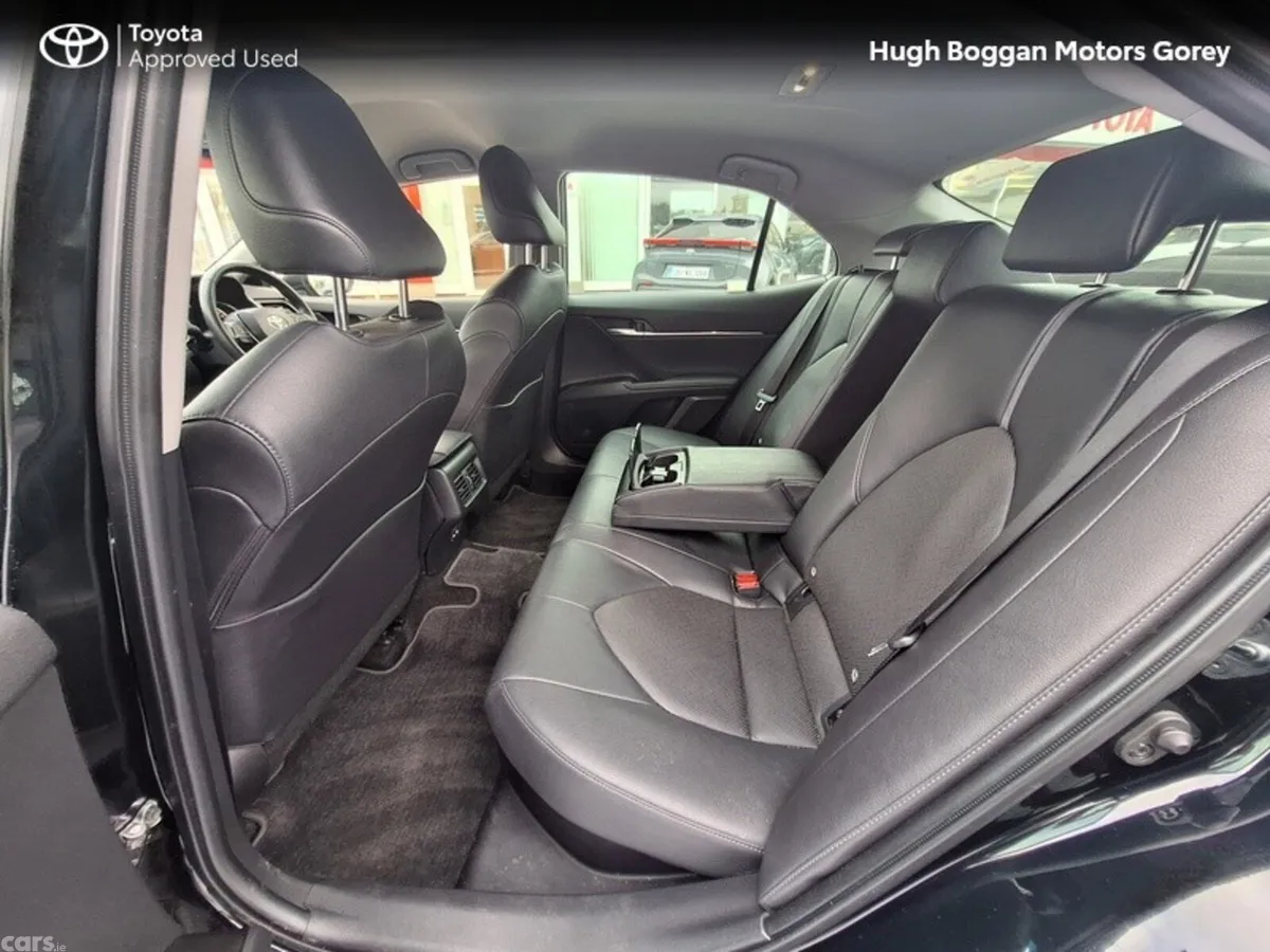 Toyota Camry Saloon, Petrol Hybrid, 2023, Black