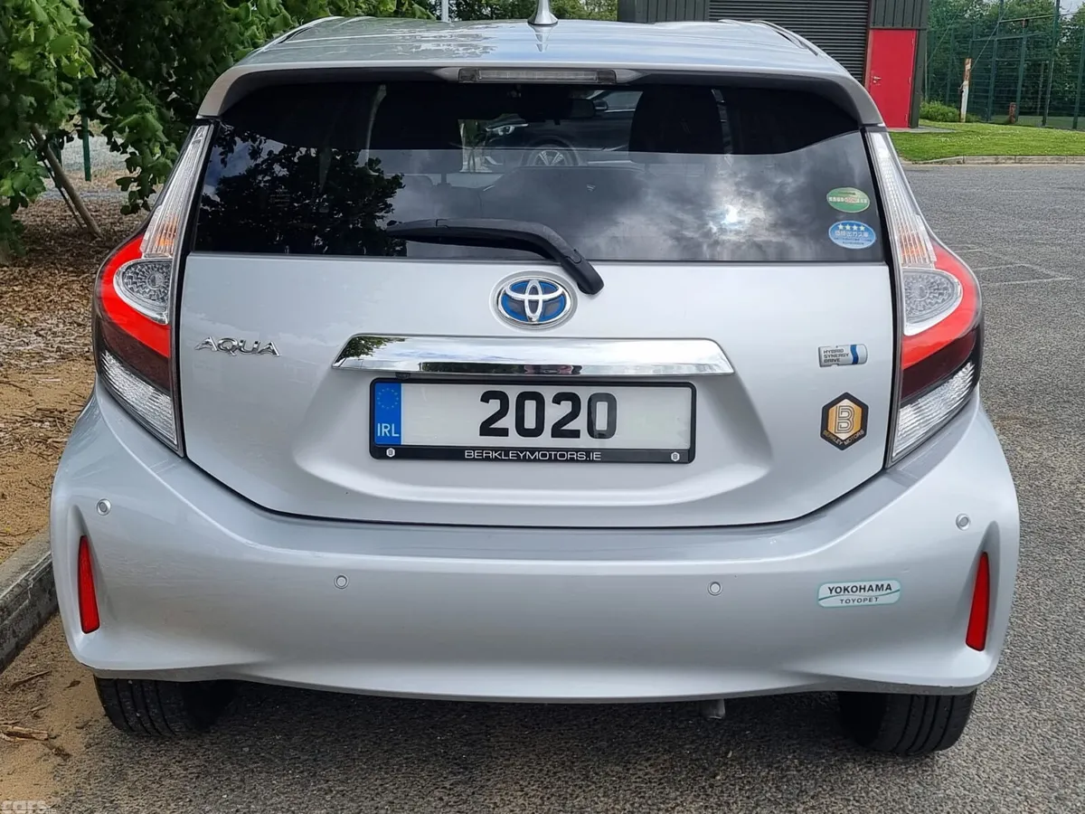 Toyota Aqua Hatchback, Petrol Hybrid, 2020, Silver