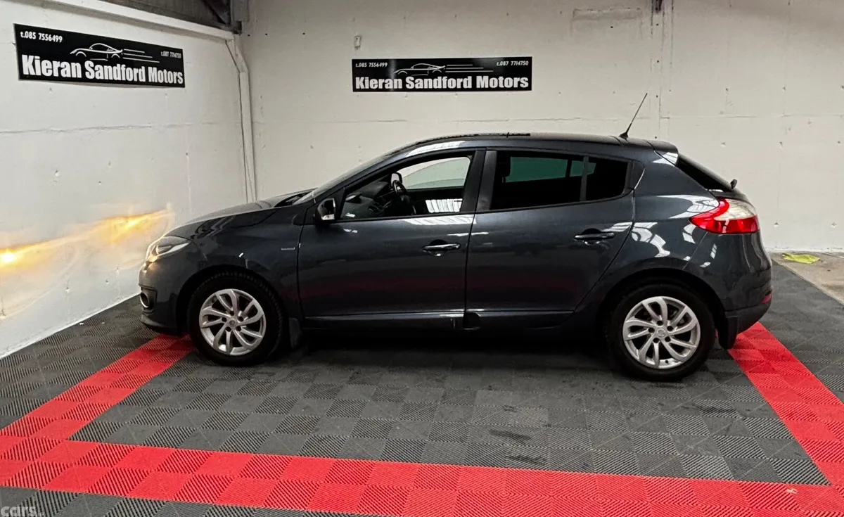 Renault Megane Hatchback, Diesel, 2015, Grey