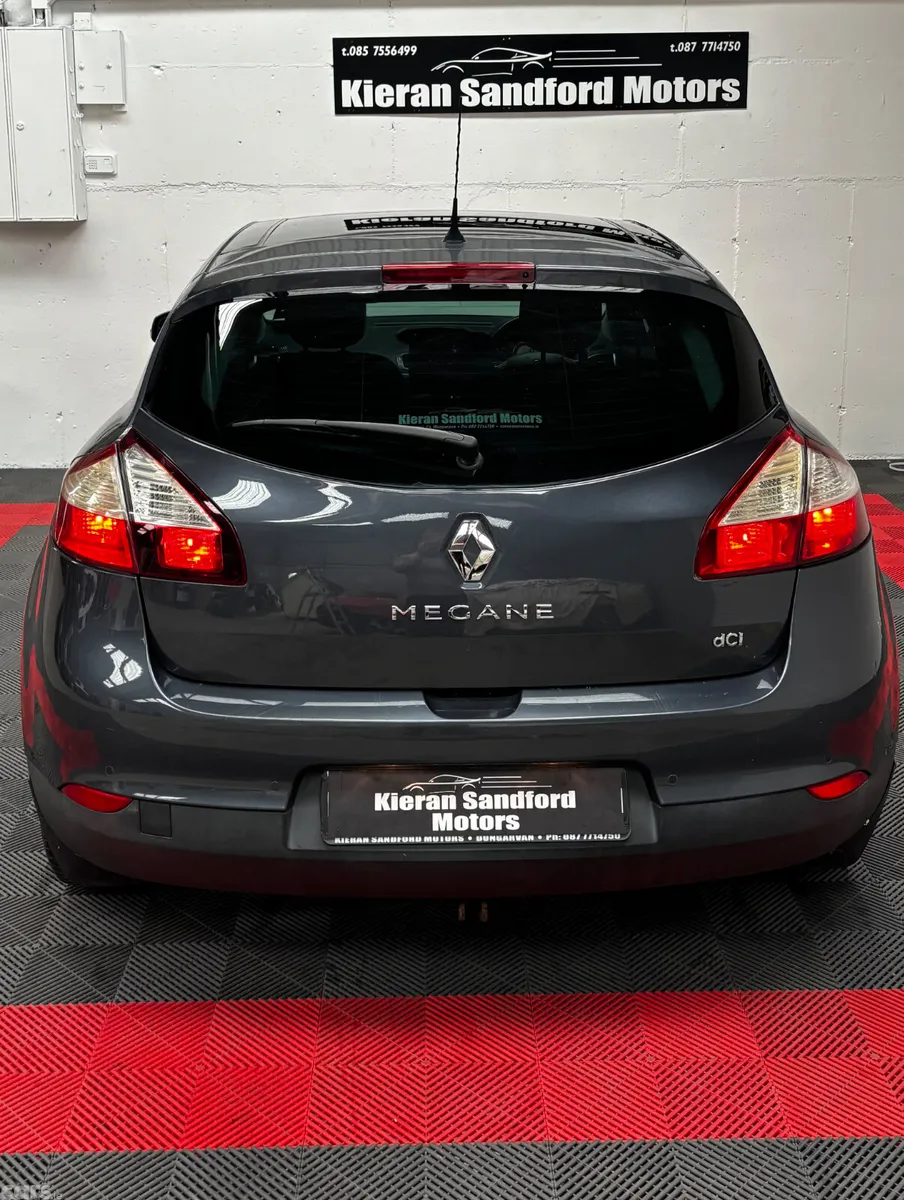 Renault Megane Hatchback, Diesel, 2015, Grey