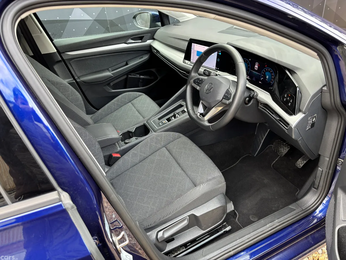 Volkswagen Golf Hatchback, Petrol Hybrid, 2024, Blue