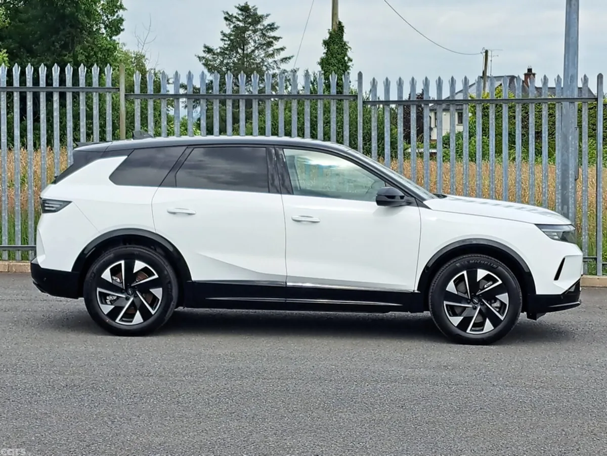 Opel Grandland SUV, Electric, 2027, White