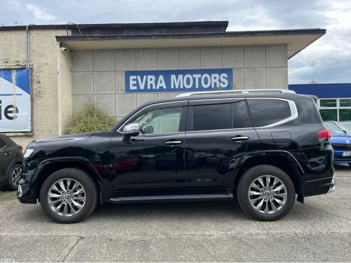Toyota Land Cruiser SUV, Diesel, 2025, Black