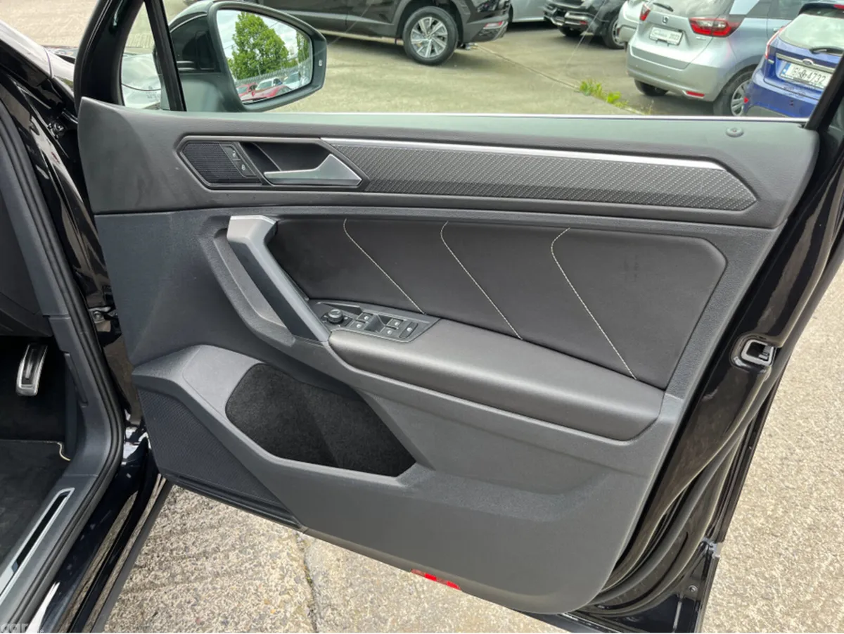 Volkswagen Tiguan SUV, Diesel, 2023, Black
