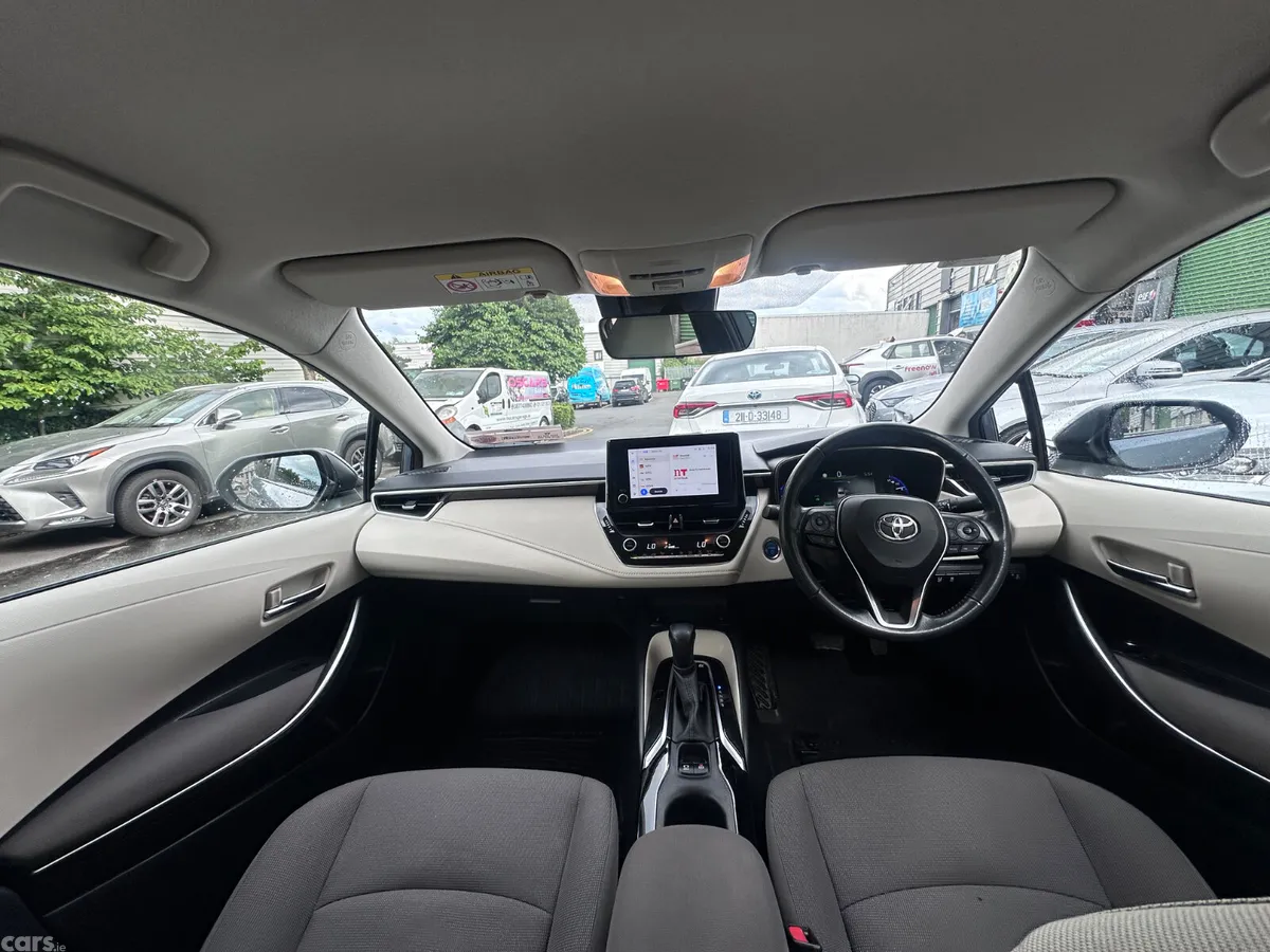 Toyota Corolla Saloon, Petrol Hybrid, 2022, Grey